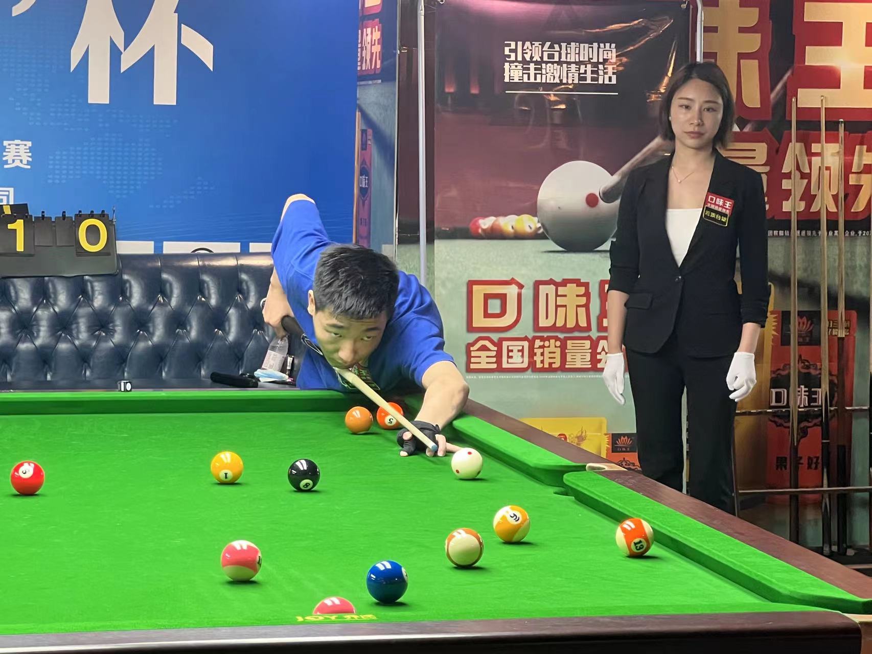 场上属于前 场上属于前