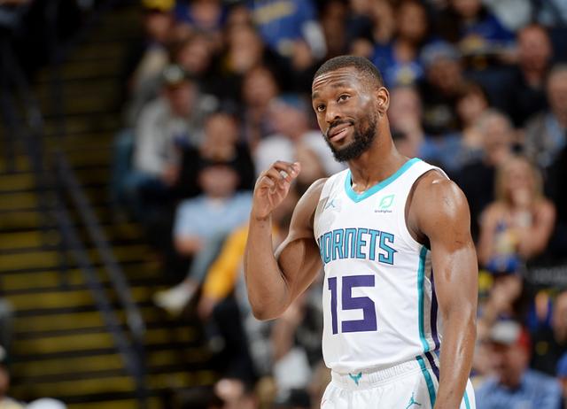 秀官眼前一 秀官眼前一