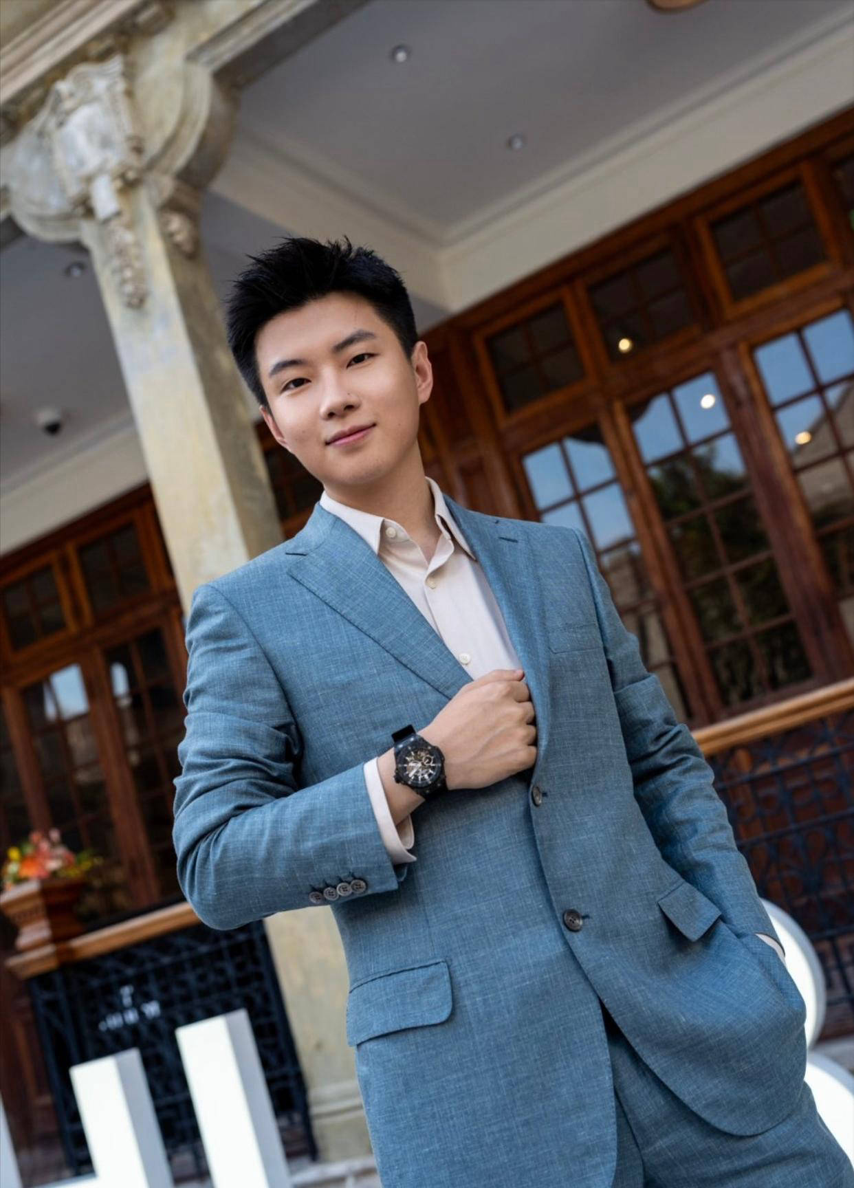 祝贺小罗4 祝贺小罗4