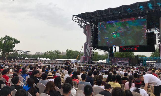 丁俊晖通过 丁俊晖通过